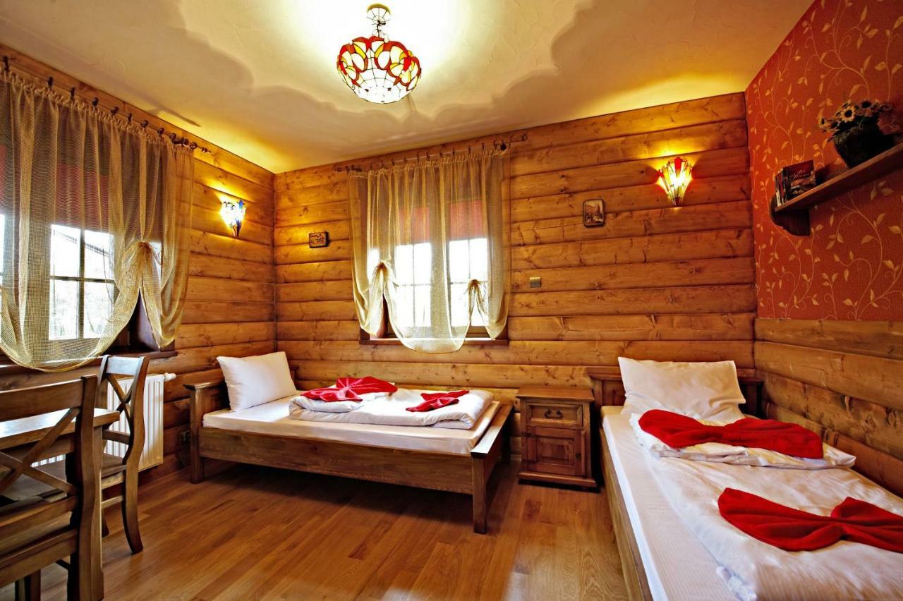 Bed and Breakfast Stary Lwów Korczyna  Exterior foto